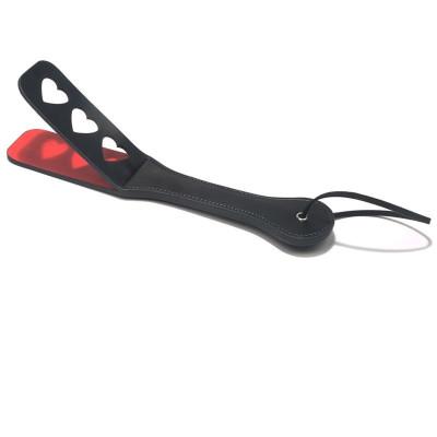 Паддл з трьома серцями Sportsheets Leather Heart Impression Paddle