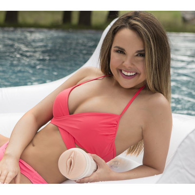 Мастурбатор Fleshlight Girls: Dillion Harper - Crush