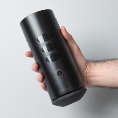 Інтерактивний мастурбатор Kiiroo Titan