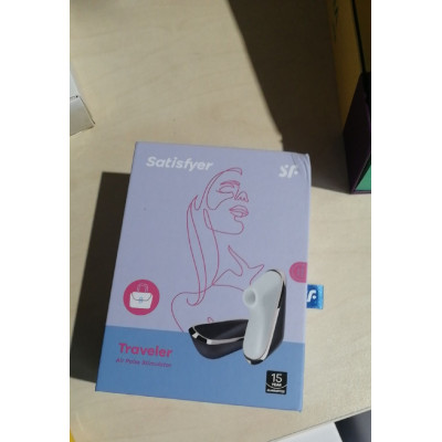 Вакуумний кліторальний стимулятор Satisfyer Traveler (м"ята упаковка)