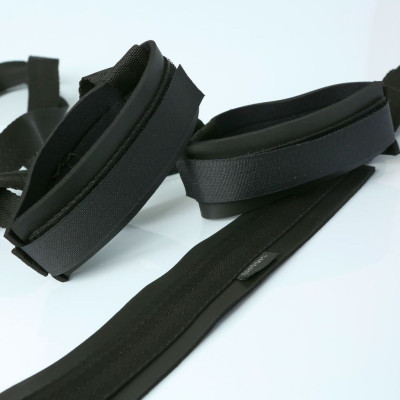 Гнучка розпірка для ніг Sportsheets Sex Sling Black для притягнення ніг до тіла