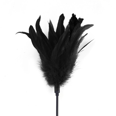 Лоскоталка чорна Art of Sex - Feather Paddle, перо молодого півня