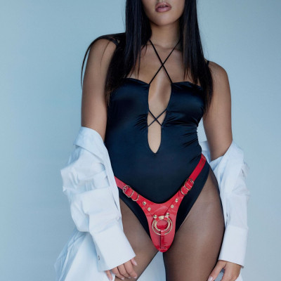 Трусики для страпону Strap-On-Me Leatherette Harness Fabulous - One Size - Red Glossy