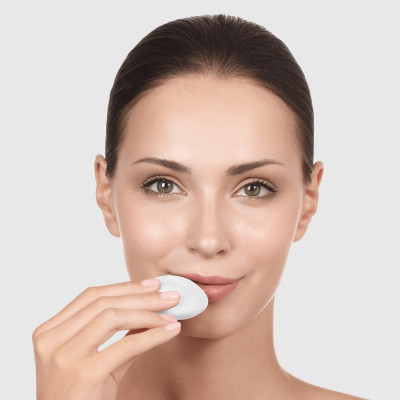 Пристрій для збільшення обʼєму губ GESKE Lip Volumizer&Booster 4 в 1 Small white