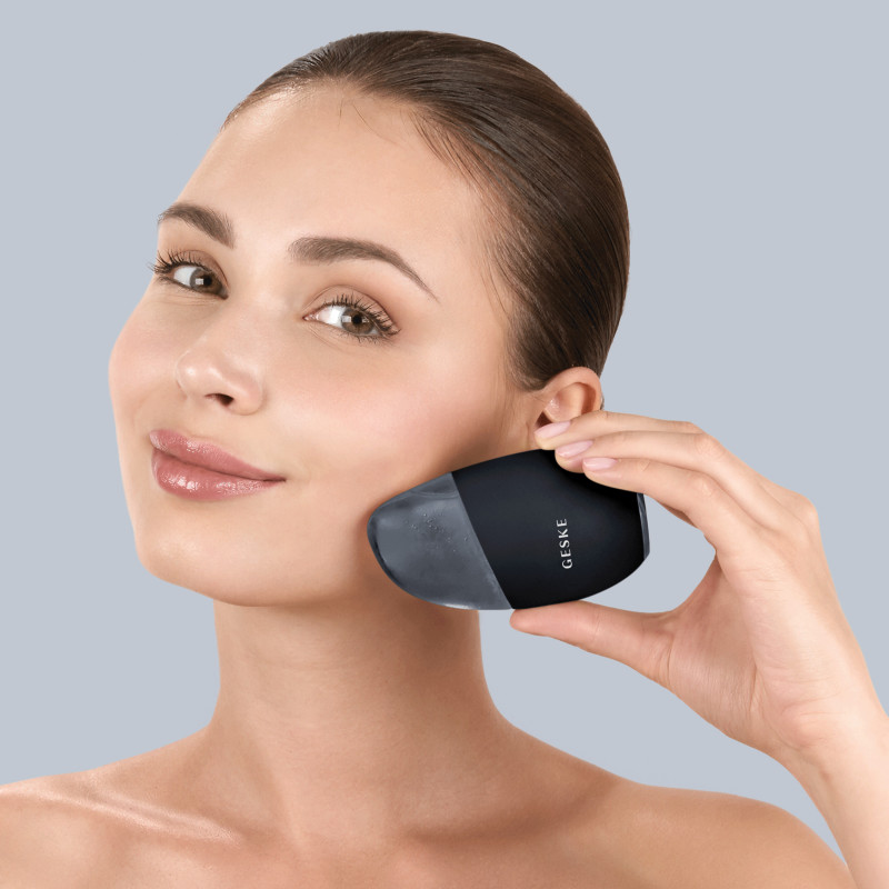 Масажер для обличчя GESKE Cool&Warm Eye and Face Massager black