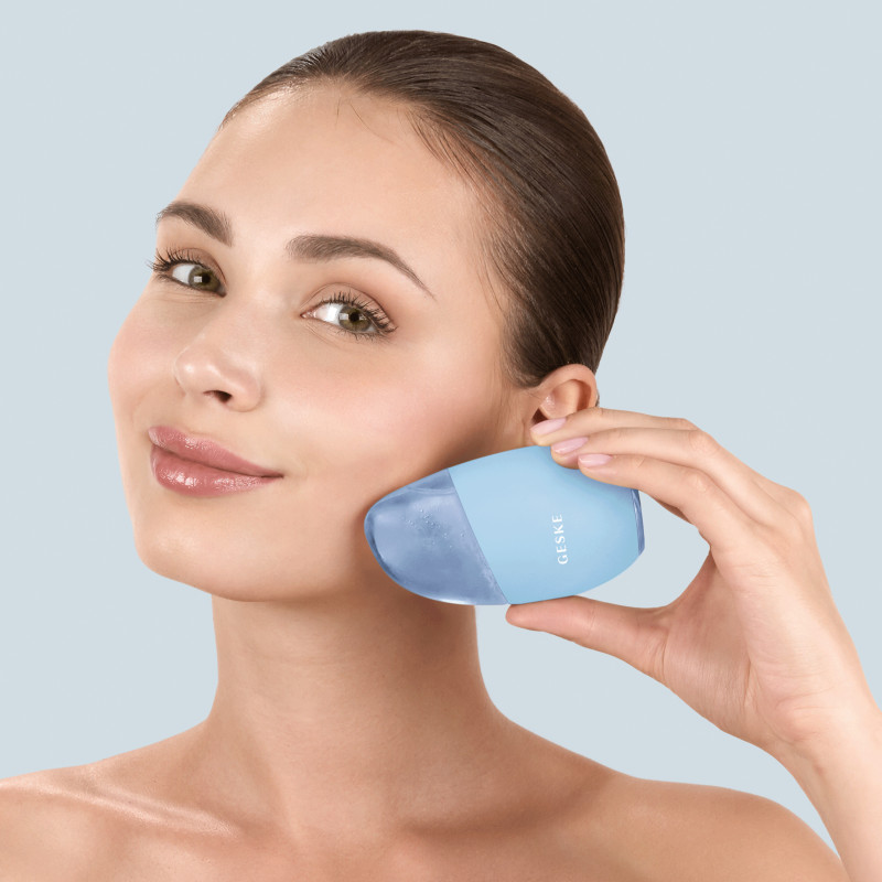 Масажер для обличчя GESKE Cool&Warm Eye and Face Massager 7 в 1 aquamarine