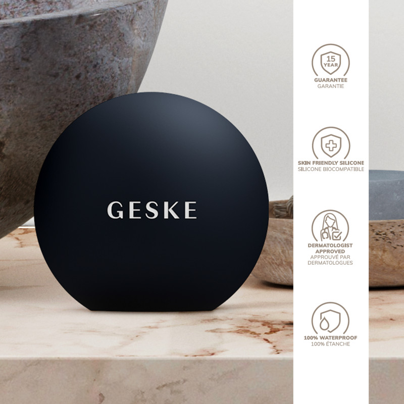 Пристрій для збільшення обʼєму губ GESKE Lip Volumizer&Booster 4 в 1 Small black
