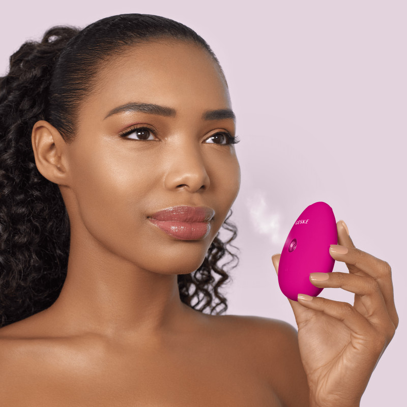 Електронний освіжувач для зволоження обличчя GESKE Facial Hydration Refresher 4 в 1 magenta