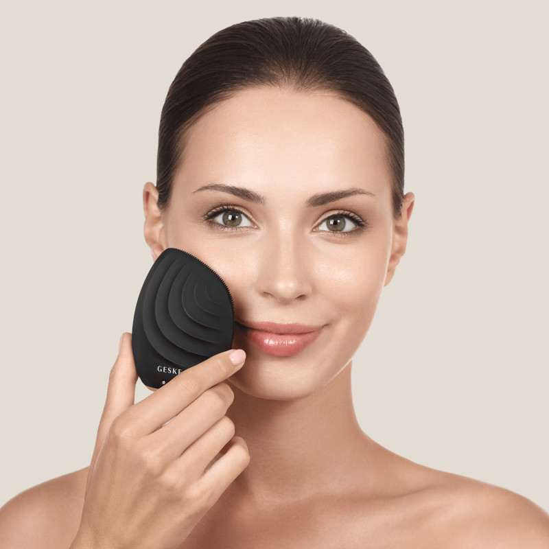 Електронна ультразвукова щітка для обличчя GESKE Sonic Facial Brush gray