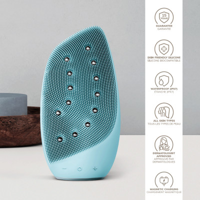 Очищувальна щітка для обличчя GESKE Sonic Thermo Facial Brush&Face-Lifter 8 в 1 turquoise
