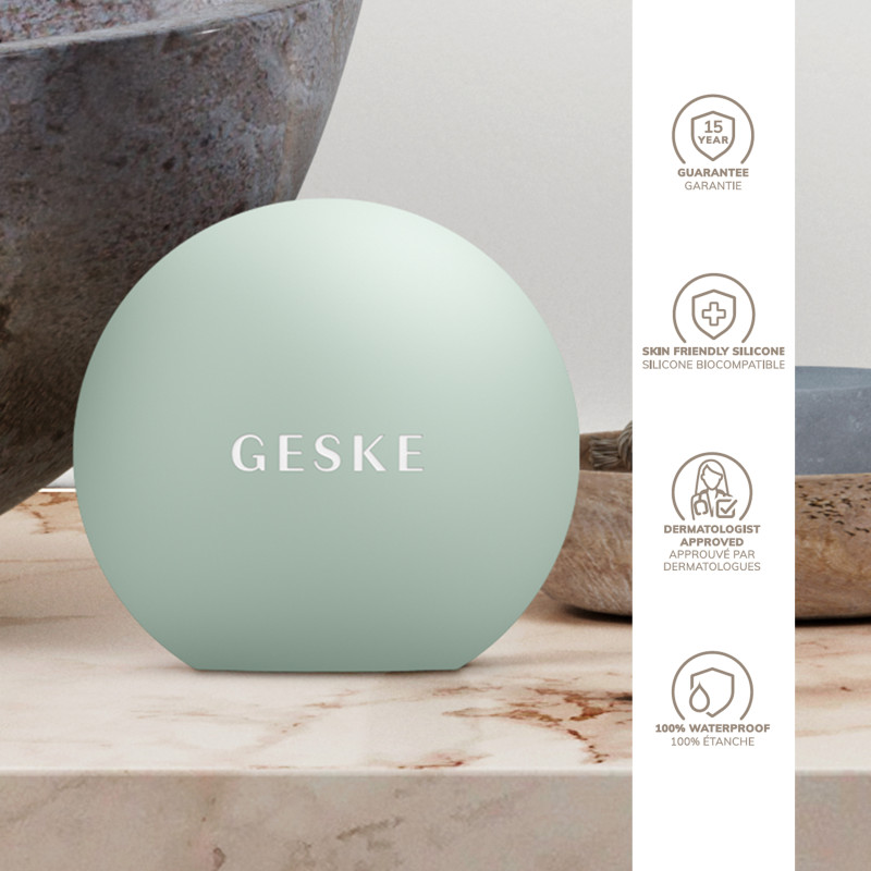 Пристрій для збільшення обʼєму губ GESKE Lip Volumizer&Booster 4 в 1 Small green