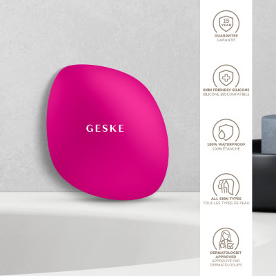 Щітка для обличчя GESKE Facial Brush 4 в 1 magenta