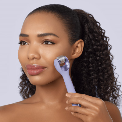 Електронний ролер для обличчя з мікроголками GESKE MicroNeedle Face Roller 9 в 1 purple
