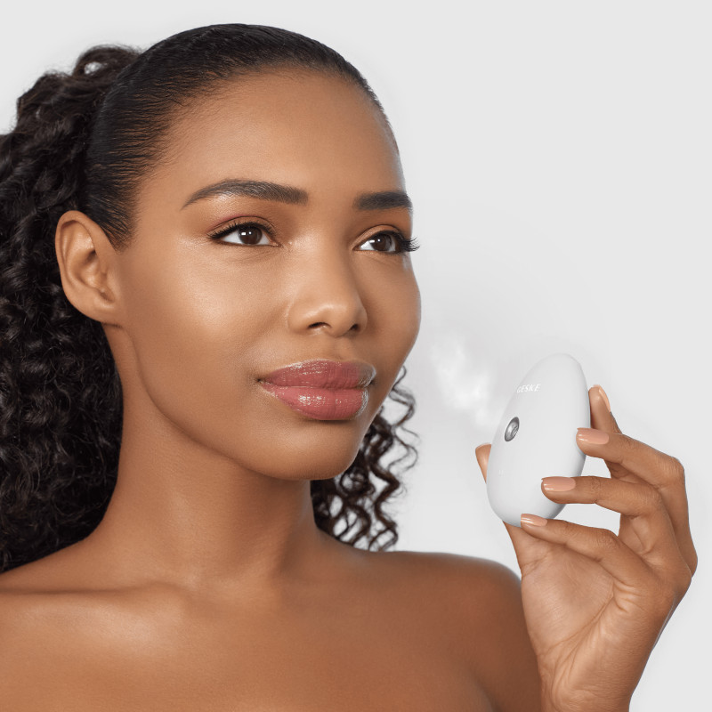 Електронний освіжувач для зволоження обличчя GESKE Facial Hydration Refresher white
