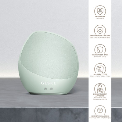 Ультразвукова щітка для тіла та інтенсивний пілінг GESKE Sonic Body Brush&Intensive Exfoliator 7 в 1 green