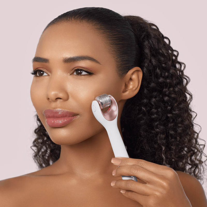 Електронний ролер для обличчя з мікроголками GESKE MicroNeedle Face Roller 9 в 1 starlight