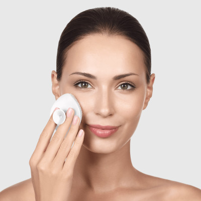Щітка для обличчя GESKE Facial Brush 4 в 1 з тримачем white