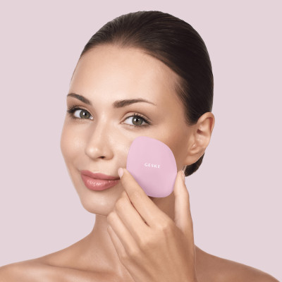 Щітка для обличчя GESKE Facial Brush 4 в 1 pink