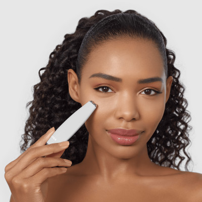 Мікрострумова ручка для підтяжки обличчя GESKE MicroCurrent Face-Lift Pen white