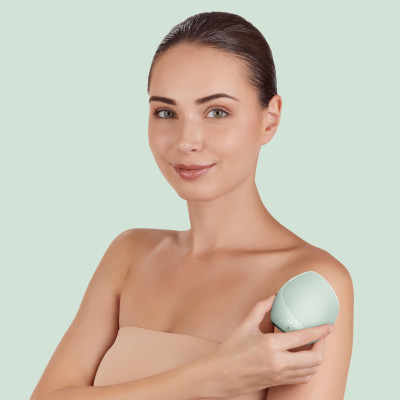 Ультразвукова щітка для тіла та інтенсивний пілінг GESKE Sonic Body Brush&Intensive Exfoliator 7 в 1 green