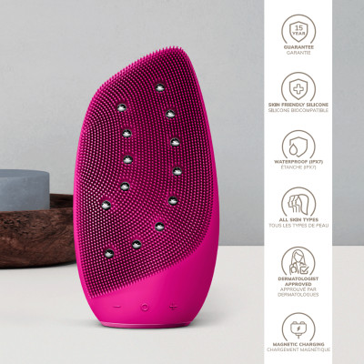 Очищувальна щітка для обличчя GESKE Sonic Thermo Facial Brush&Face-Lifter 8 в 1 magenta
