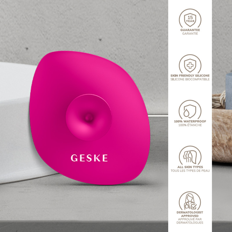 Щітка для обличчя GESKE Facial Brush 4 в 1 з тримачем magenta