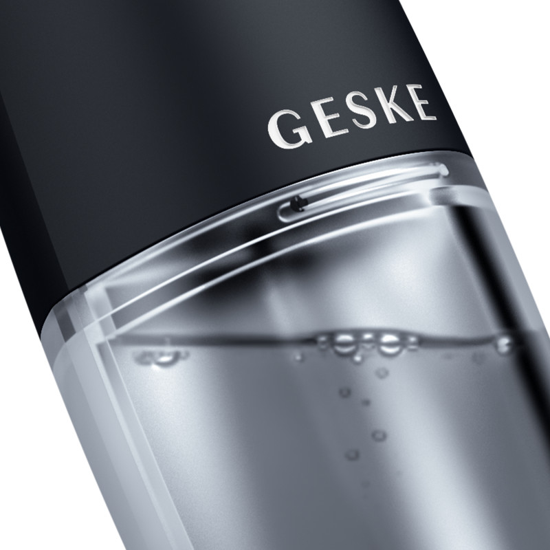 Очищуючий засіб для обличчя GESKE Aqua-Stream Face Cleanser 8 в 1 black