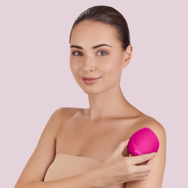 Ультразвукова щітка для тіла та інтенсивний пілінг GESKE Sonic Body Brush&Intensive Exfoliator 7 в 1 magenta