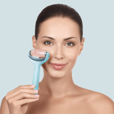 Ролик для голкової мезотерапії обличчя та тіла GESKE MicroNeedle Face&Body Roller 9 в 1 turquoise