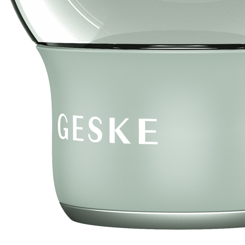 Масажер для обличчя і тіла GESKE Cool&Warm Face and Body Massager 7 в 1 green