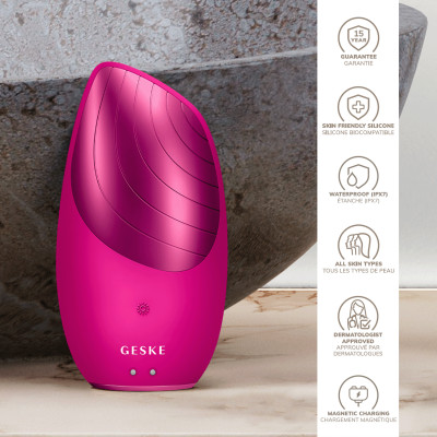 Електронна звукова термощітка для обличчя GESKE Sonic Thermo Facial Brush 6 в 1 magenta