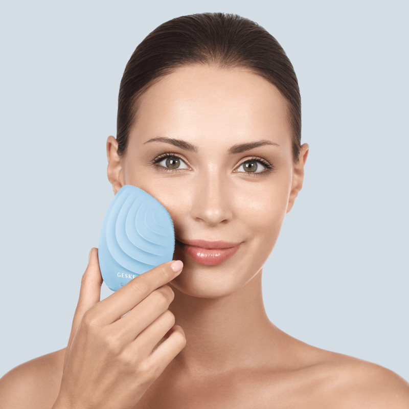 Електронна ультразвукова щітка для обличчя GESKE Sonic Facial Brush 5 в 1 aquamarine