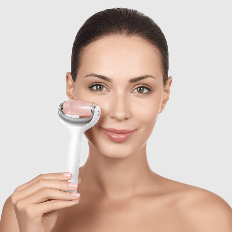 Ролер для голкової мезотерапії обличчя та тіла GESKE MicroNeedle Face&Body Roller white