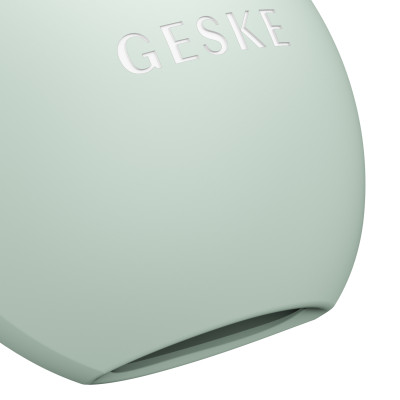 Пристрій для збільшення обʼєму губ GESKE Lip Volumizer&Booster 4 в 1 Small green